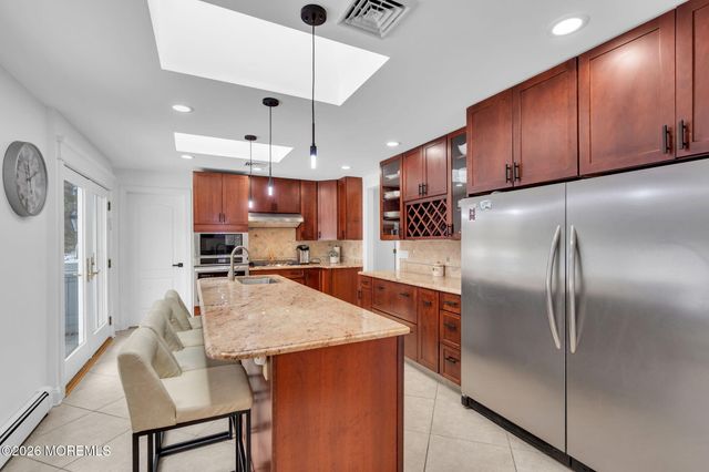 86 Cox Cro Road, Toms River, NJ 08755