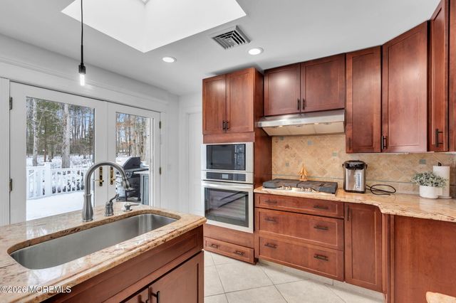 86 Cox Cro Road, Toms River, NJ 08755