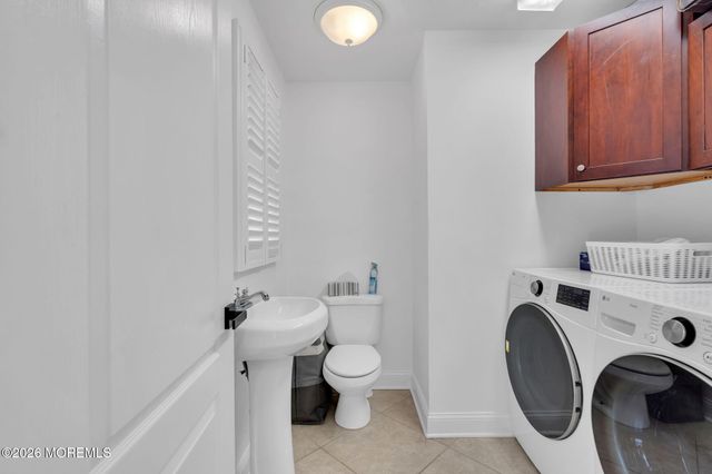 86 Cox Cro Road, Toms River, NJ 08755