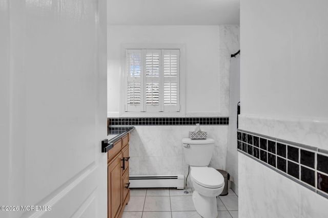 86 Cox Cro Road, Toms River, NJ 08755