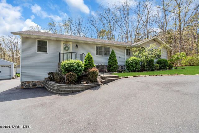 86 Cox Cro Road, Toms River, NJ 08755