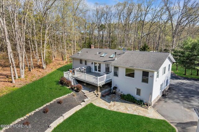 86 Cox Cro Road, Toms River, NJ 08755