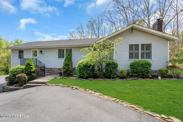 86 Cox Cro Road, Toms River, NJ 08755