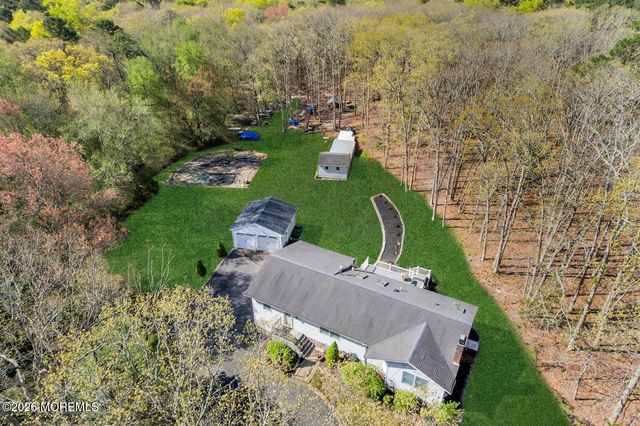 86 Cox Cro Road, Toms River, NJ 08755