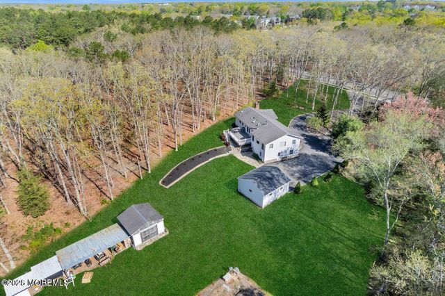 86 Cox Cro Road, Toms River, NJ 08755