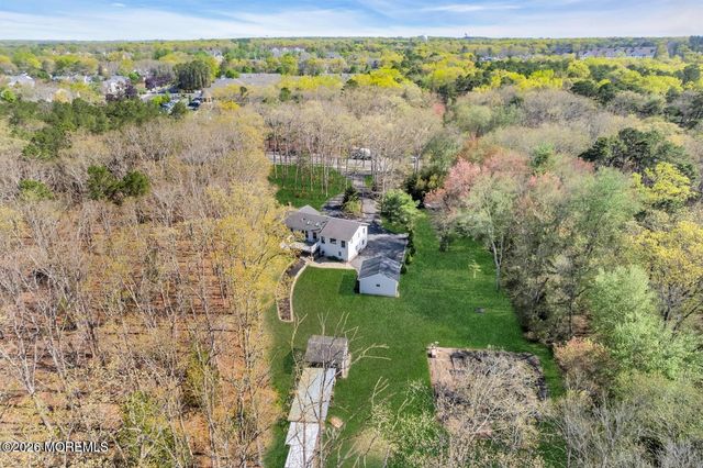 86 Cox Cro Road, Toms River, NJ 08755