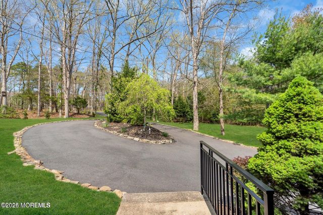 86 Cox Cro Road, Toms River, NJ 08755