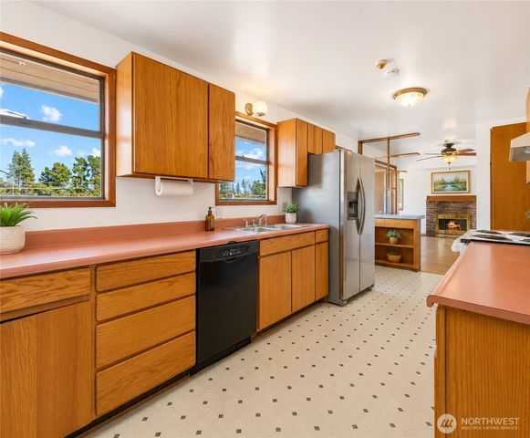 11549 N Park Avenue N, Seattle, WA 98133