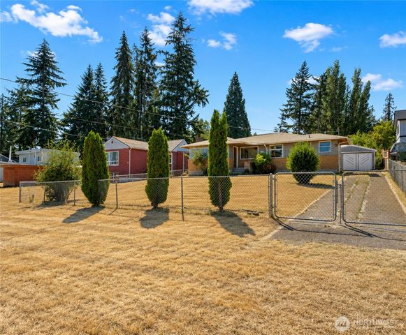 11549 N Park Avenue N, Seattle, WA 98133