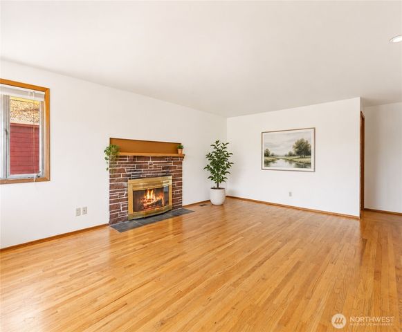 11549 N Park Avenue N, Seattle, WA 98133