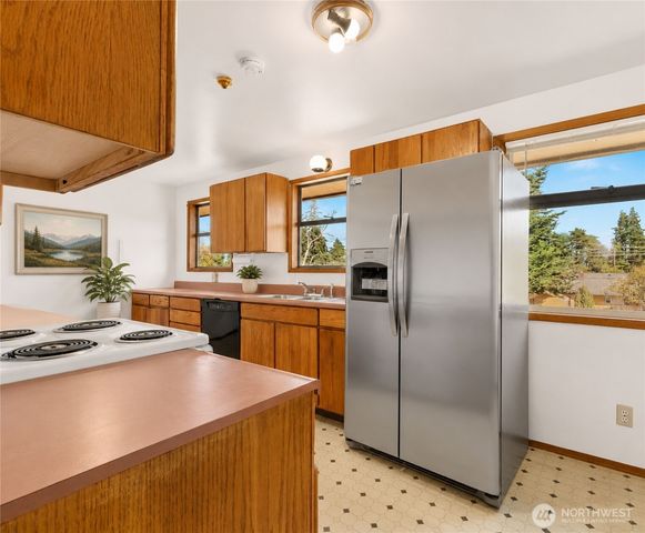 11549 N Park Avenue N, Seattle, WA 98133