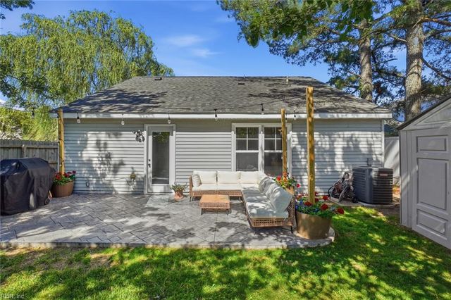 1801 Bloomfield DR, Virginia Beach, VA 23453