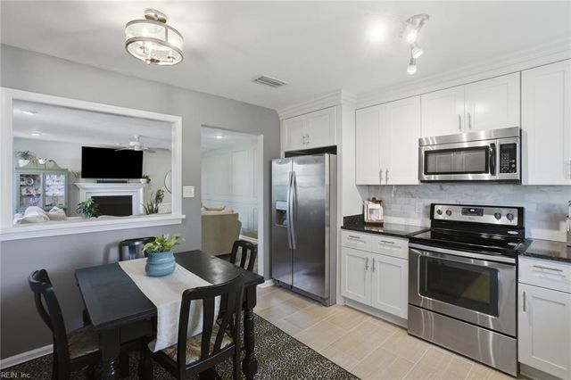 1801 Bloomfield DR, Virginia Beach, VA 23453