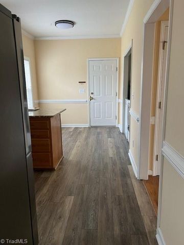 129 Walnut Avenue, Yadkinville, NC 27055