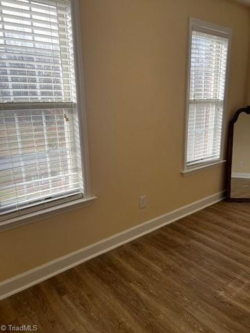 129 Walnut Avenue, Yadkinville, NC 27055