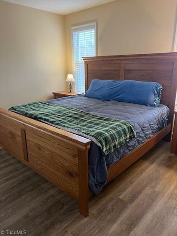 129 Walnut Avenue, Yadkinville, NC 27055