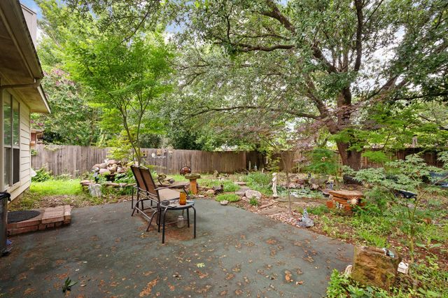 1133 Darren Drive, Burleson, TX 76028