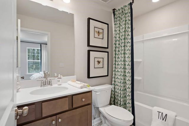 2702 Dreycott Lane, Lawrenceville, GA 30043