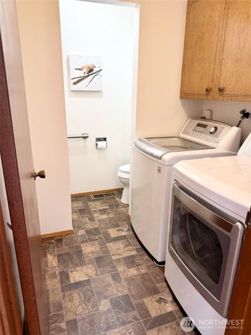 7634 11th Avenue SE, Lacey, WA 98503