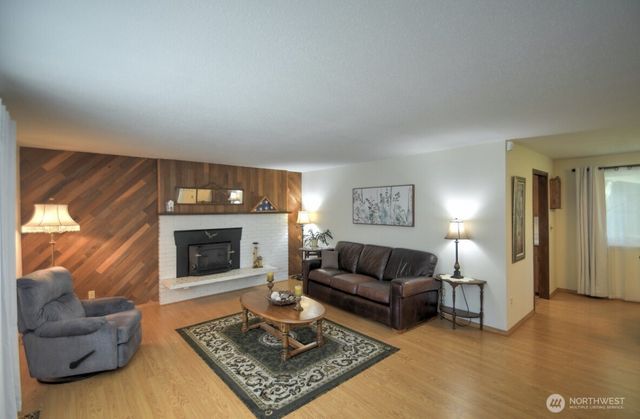 7634 11th Avenue SE, Lacey, WA 98503