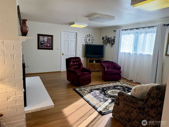 7634 11th Avenue SE, Lacey, WA 98503