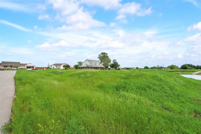 5258 Albert Court, Krum, TX 76249