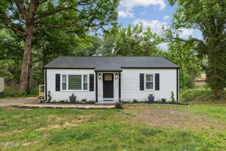 2505 Roxford Drive, Johnson City, TN 37604
