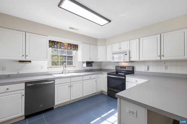 1547 BROAD CROSSING RD, Charlottesville, VA 22911