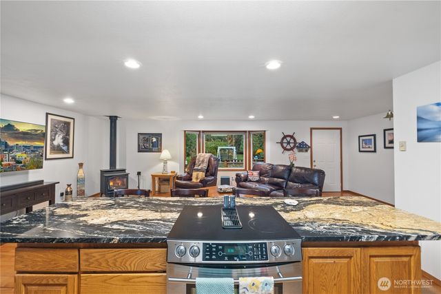 6630 Robe Menzel Road, Granite Falls, WA 98252