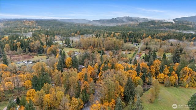 6630 Robe Menzel Road, Granite Falls, WA 98252
