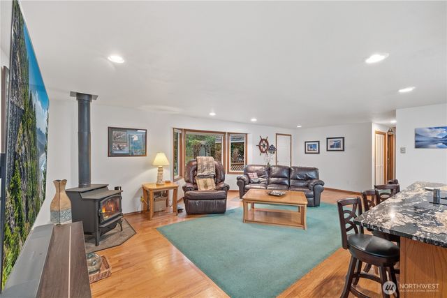 6630 Robe Menzel Road, Granite Falls, WA 98252