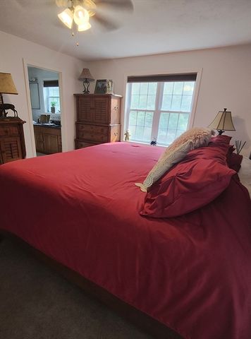 299 River St, Leicester, MA 01524