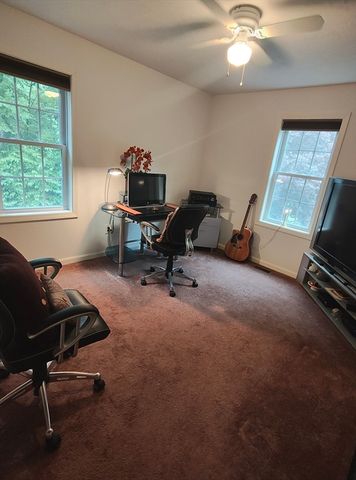 299 River St, Leicester, MA 01524