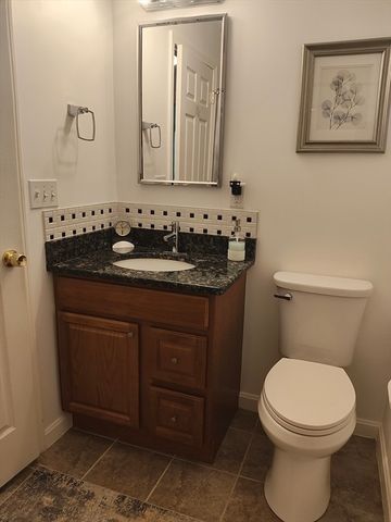 299 River St, Leicester, MA 01524
