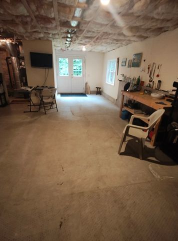 299 River St, Leicester, MA 01524