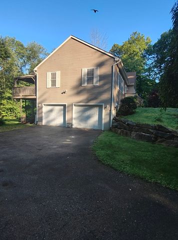 299 River St, Leicester, MA 01524