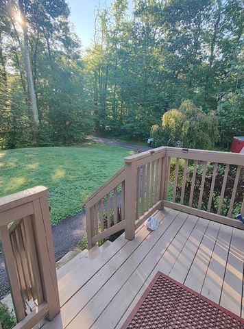 299 River St, Leicester, MA 01524