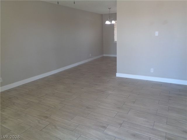 6244 Evergreen Avenue, Las Vegas, NV 89107