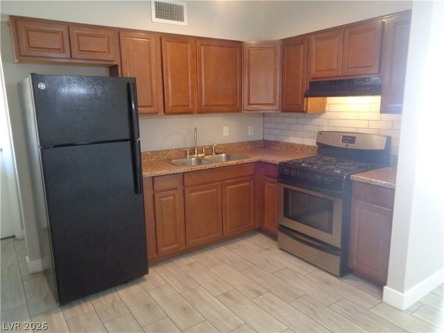6244 Evergreen Avenue, Las Vegas, NV 89107
