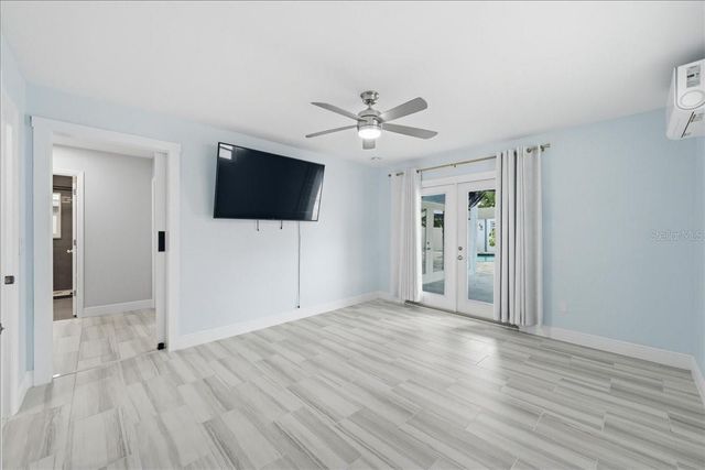 311 45TH AVENUE N, St Petersburg, FL 33703