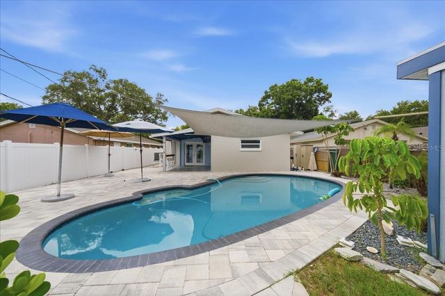 311 45TH AVENUE N, St Petersburg, FL 33703