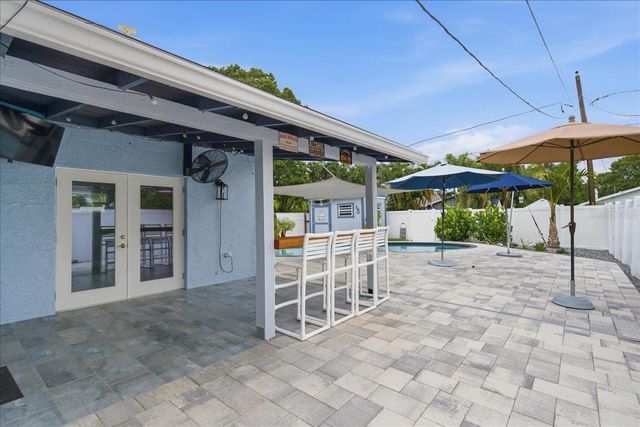 311 45TH AVENUE N, St Petersburg, FL 33703