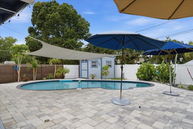 311 45TH AVENUE N, St Petersburg, FL 33703