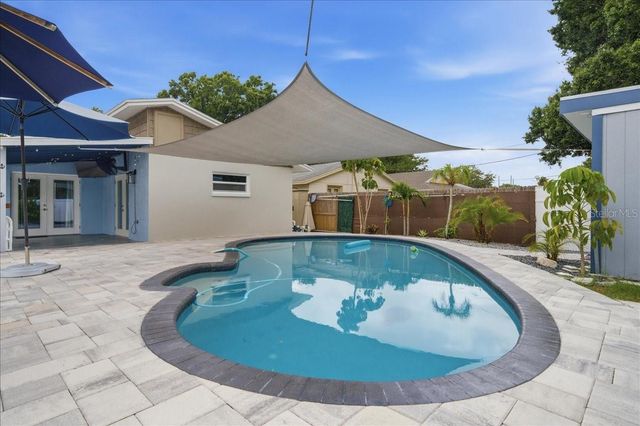 311 45TH AVENUE N, St Petersburg, FL 33703