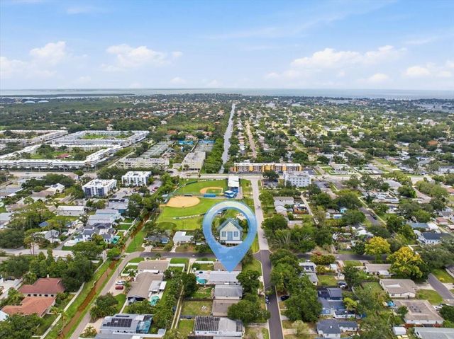 311 45TH AVENUE N, St Petersburg, FL 33703