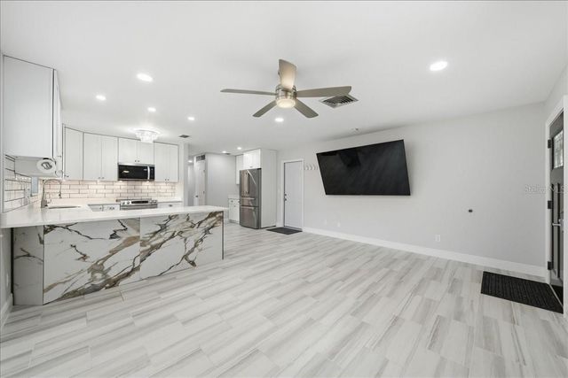311 45TH AVENUE N, St Petersburg, FL 33703