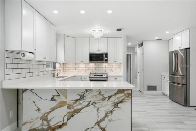 311 45TH AVENUE N, St Petersburg, FL 33703