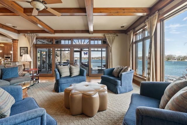 W5539 Oak Park ROAD, Elkhorn, WI 53121