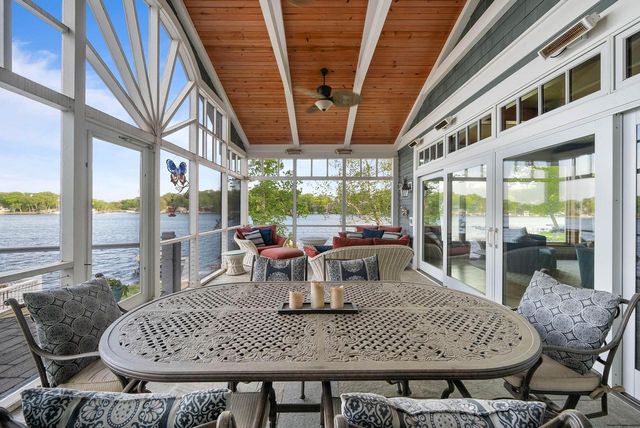 W5539 Oak Park ROAD, Elkhorn, WI 53121