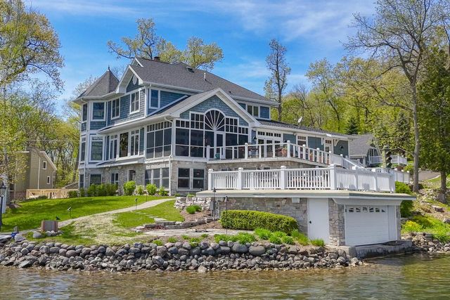 W5539 Oak Park ROAD, Elkhorn, WI 53121